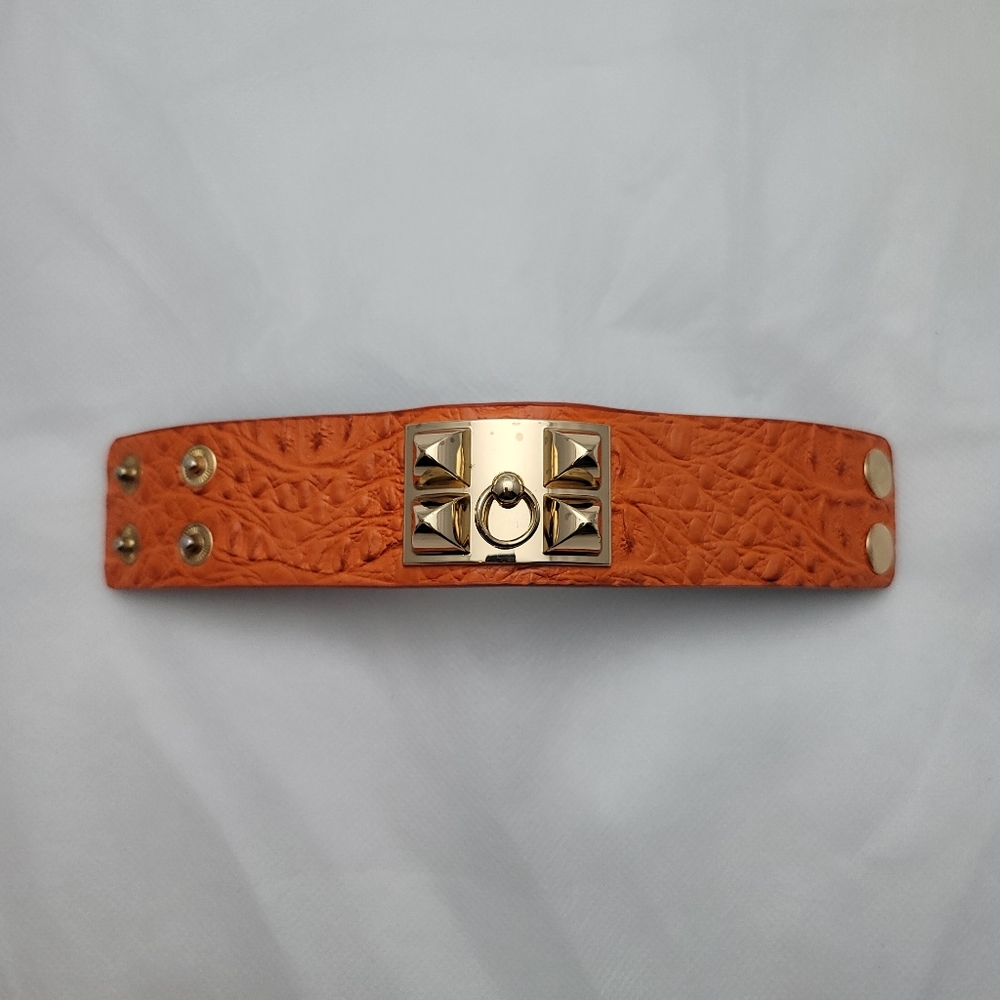 Faux Alligator Gold Stud Medor Style Bracelet - Picture 3 of 5